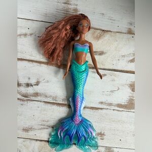 DISNEY Ariel The Little Mermaid collectible doll Halle Bailey live action 2022